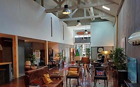 Caruma Surf Hostel&Suites